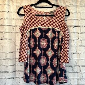 ⭐️ Kate & Mallory pink & blue dual pattern cold shoulder bell sleeve top M